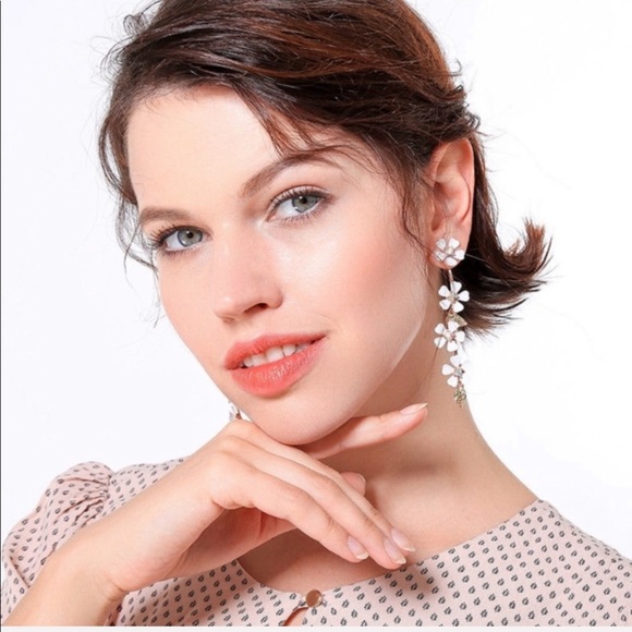 White Flower Long Dangle Earrings - Picture 4 of 4